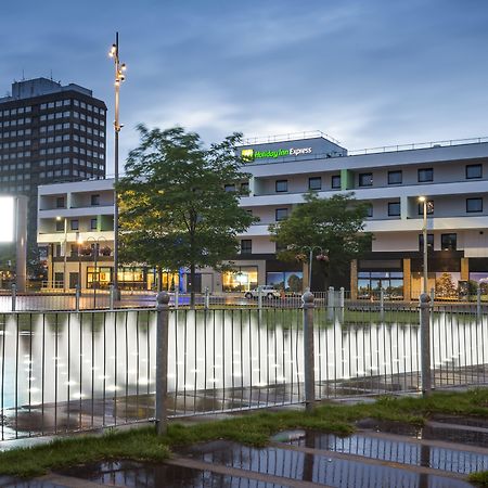 Holiday Inn Express Middlesbrough - Centre Square By Ihg Екстериор снимка