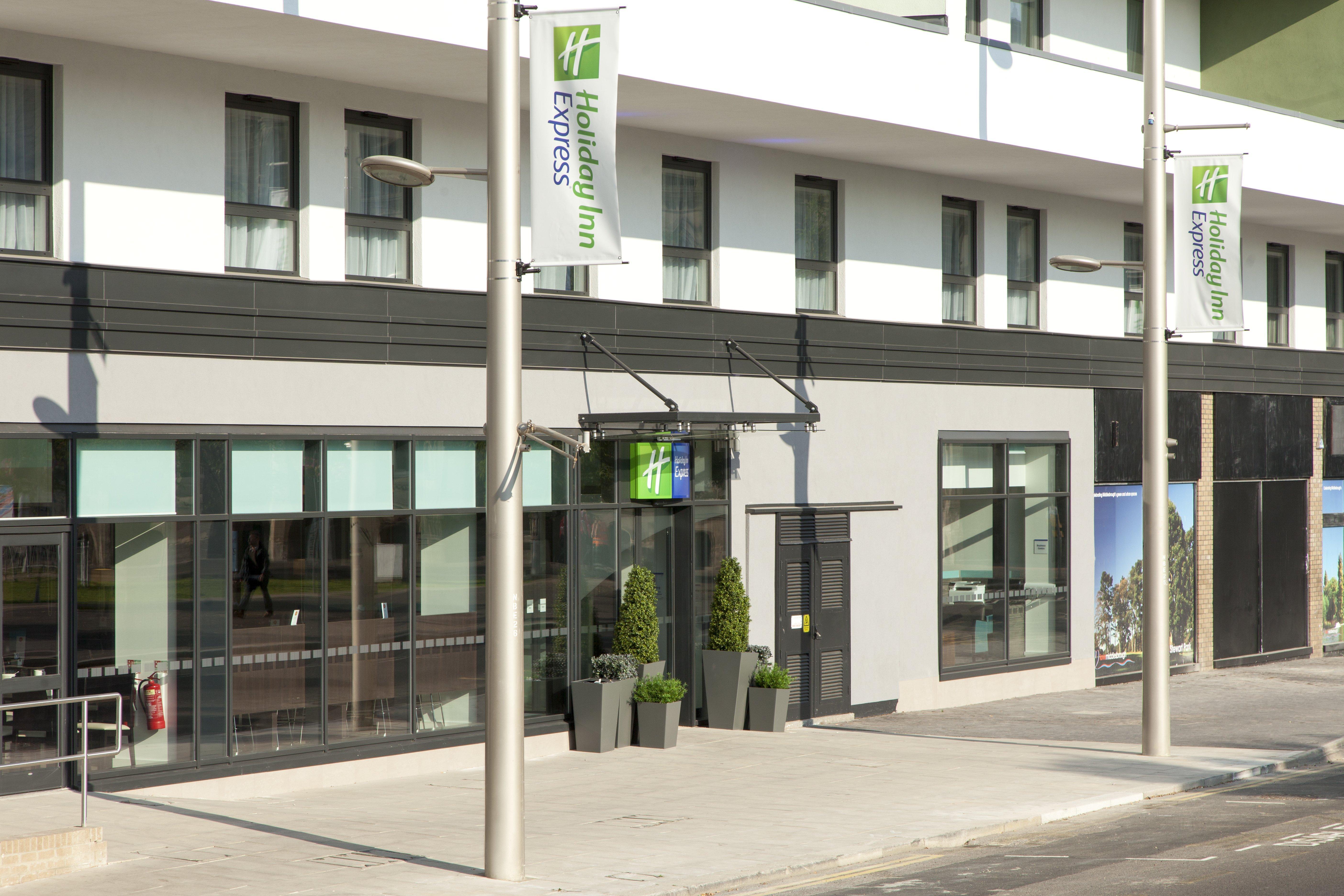 Holiday Inn Express Middlesbrough - Centre Square By Ihg Екстериор снимка