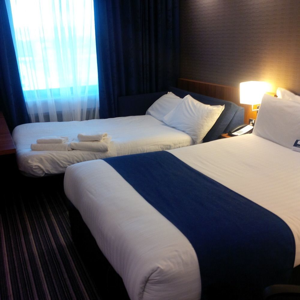 Holiday Inn Express Middlesbrough - Centre Square By Ihg Екстериор снимка